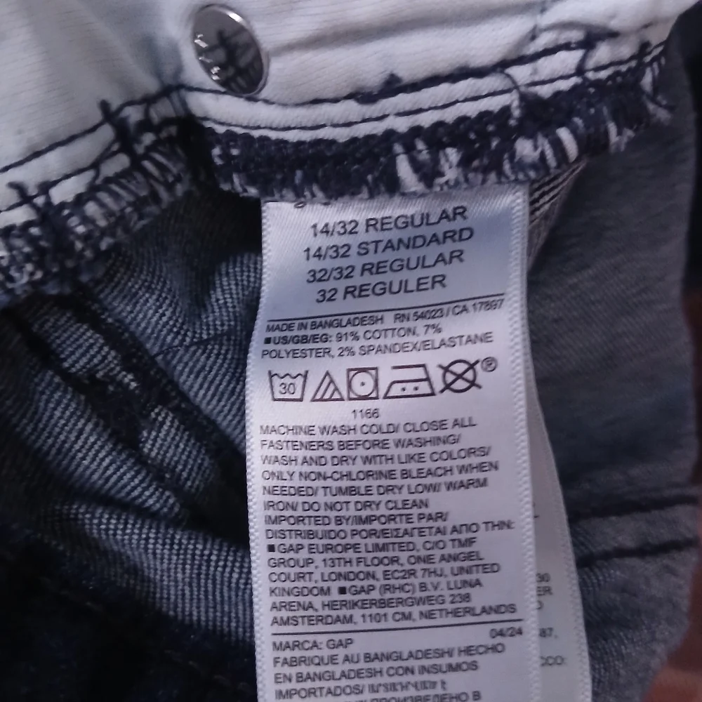 GAP Women's Skinny Jeans - Dark Blue, Size 14 - Picture 3 of 4